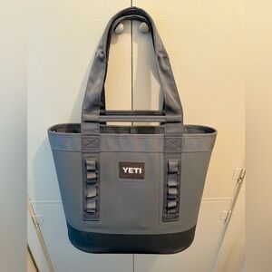 YETI Camino 35 Carryall